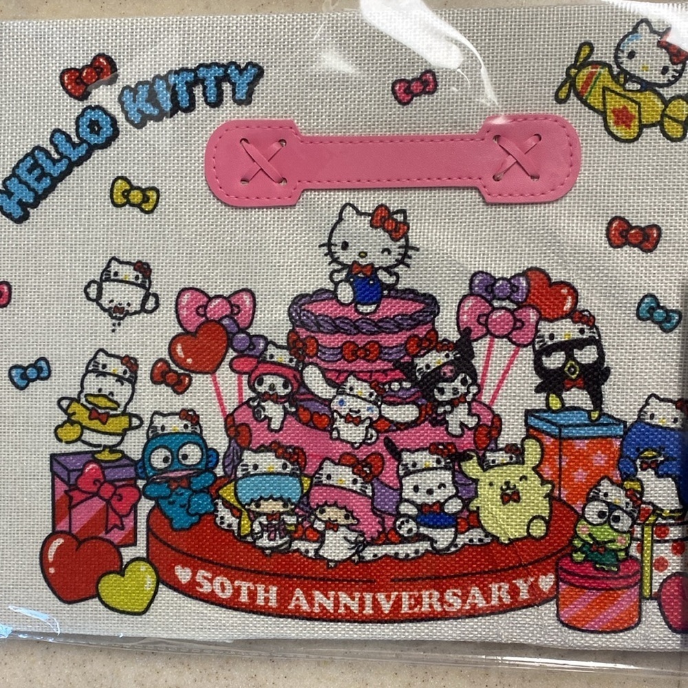 Hello Kitty and friends gift basket Sanrio storage bin organizer laundry plush - Picture 4 of 6